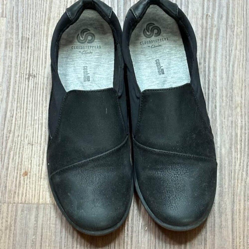 Clarks Cloudsteppers Women’s Black Slip-On Shoes
